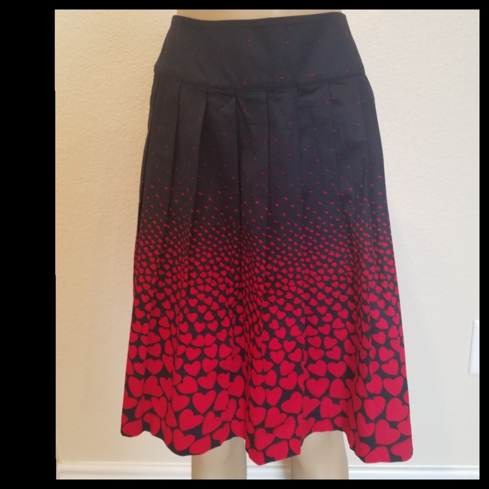🆕️Talbots navy red hearts midi skirt